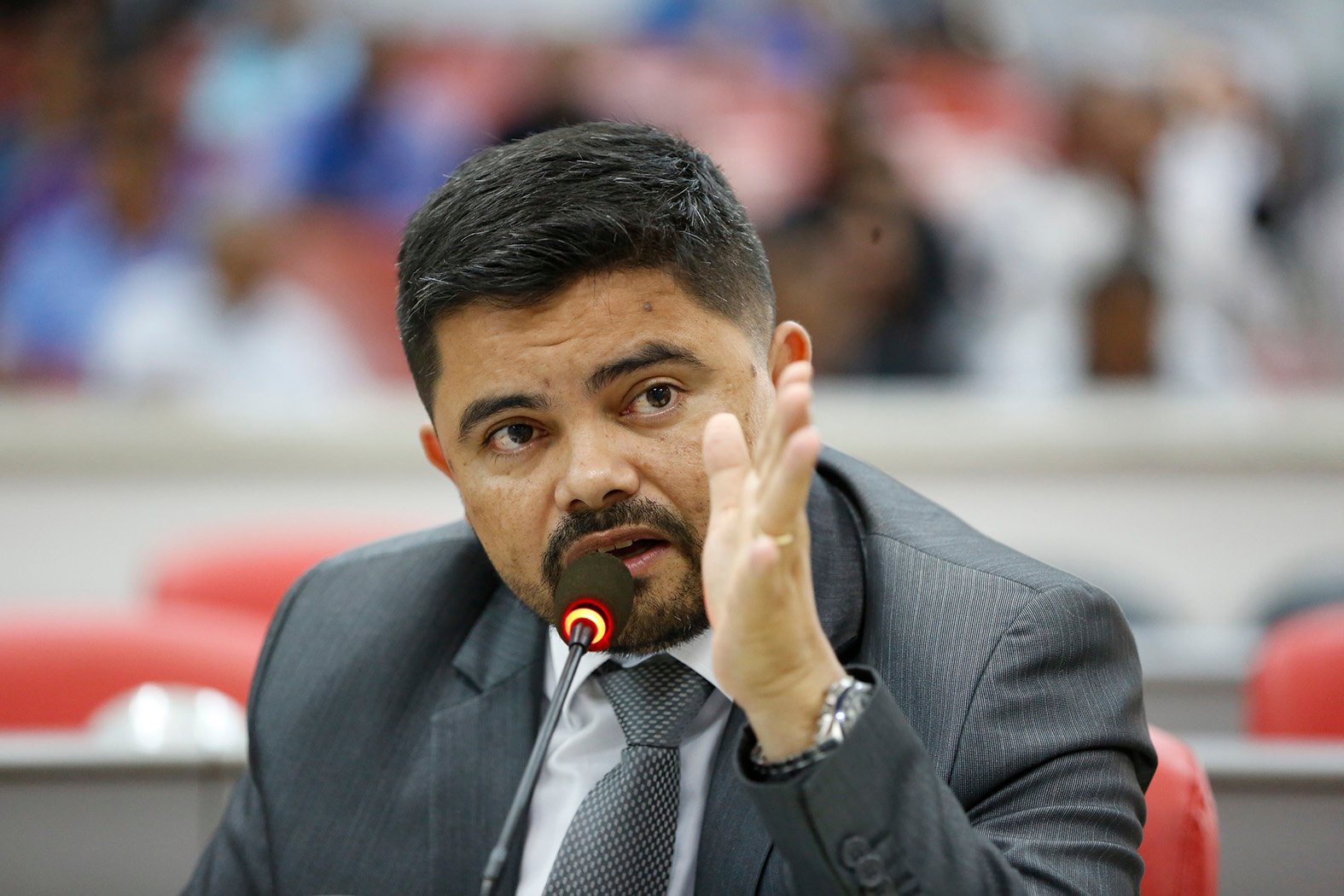 Jesuíno Boabaid requer esclarecimentos sobre exames de autópsia no IML