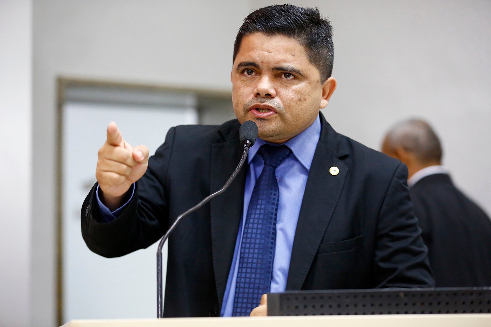 Deputado Jesuíno comenta sobre ação do MP referente à anistia de militares