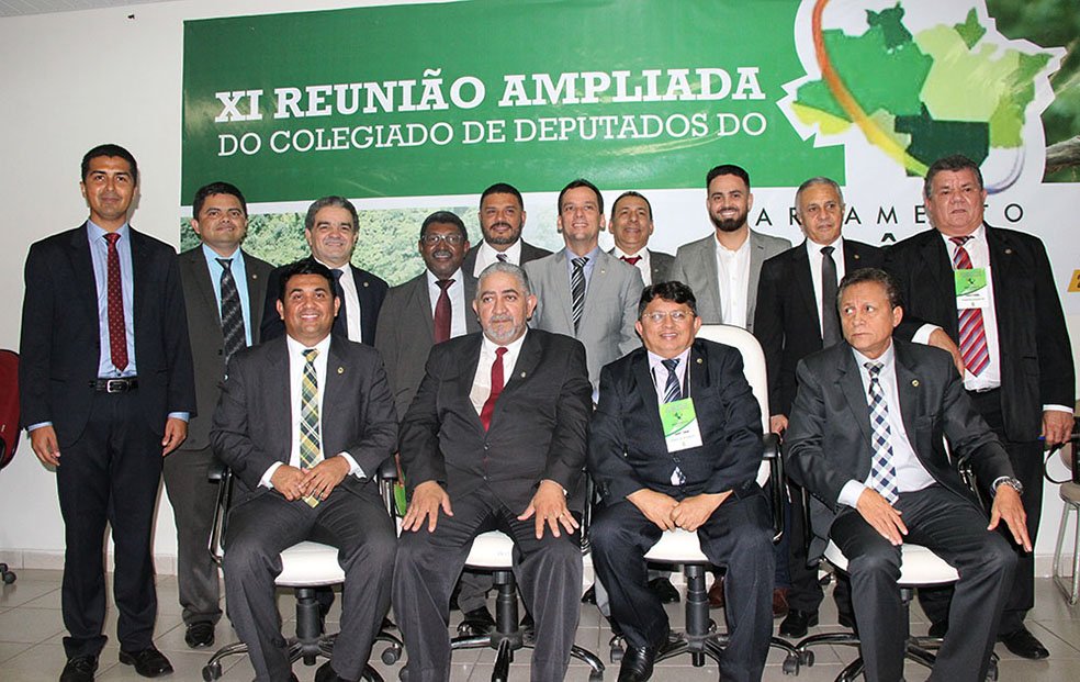 Jesuíno Boabaid participa de debates na reunião do Parlamento Amazônico