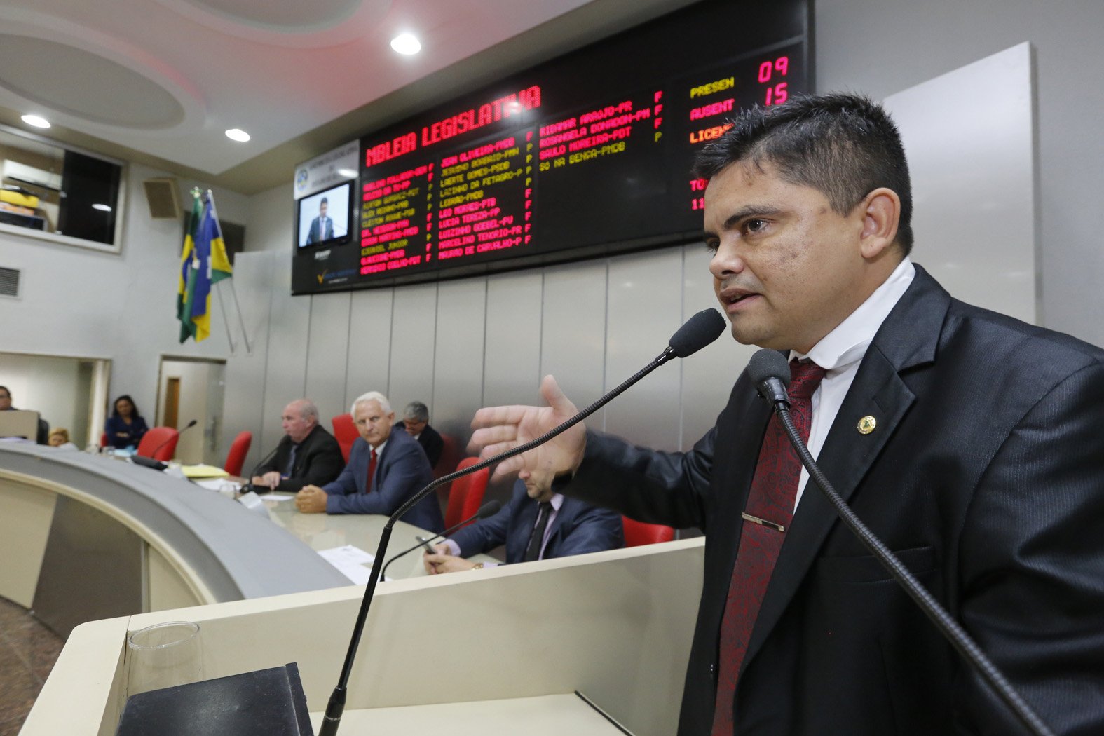 Jesuíno destaca proposta de novo pacto federativo que dá domínio de áreas aos Estados